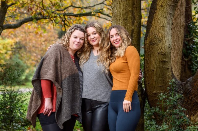 family portrait photoshoot with autumn colours